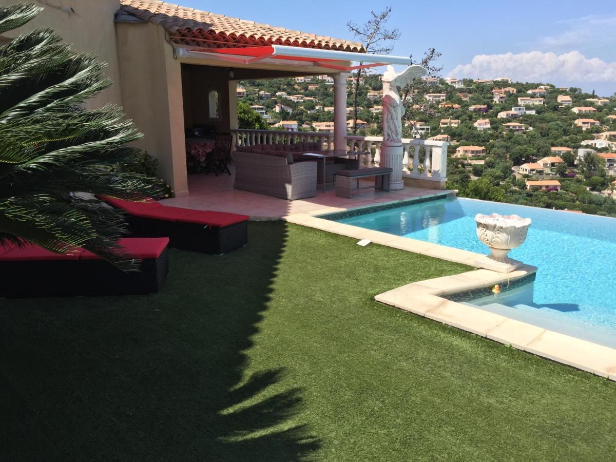 לס איסאמברה Goonie Lodge מראה חיצוני תמונה